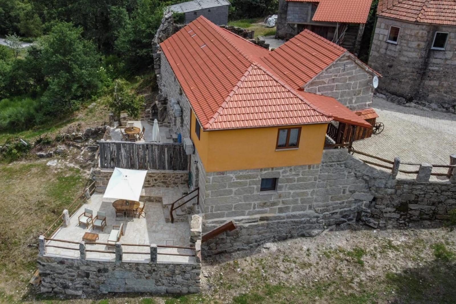 Casas Vale Do Laboreiro Holiday home Castro Laboreiro